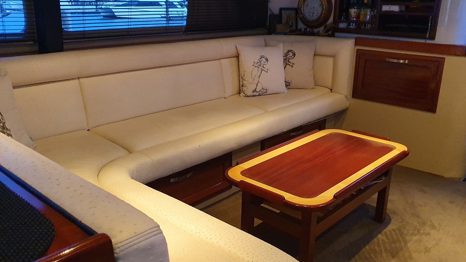 Купить MEGISTI SPIRIT 70 Flybridge Cruiser