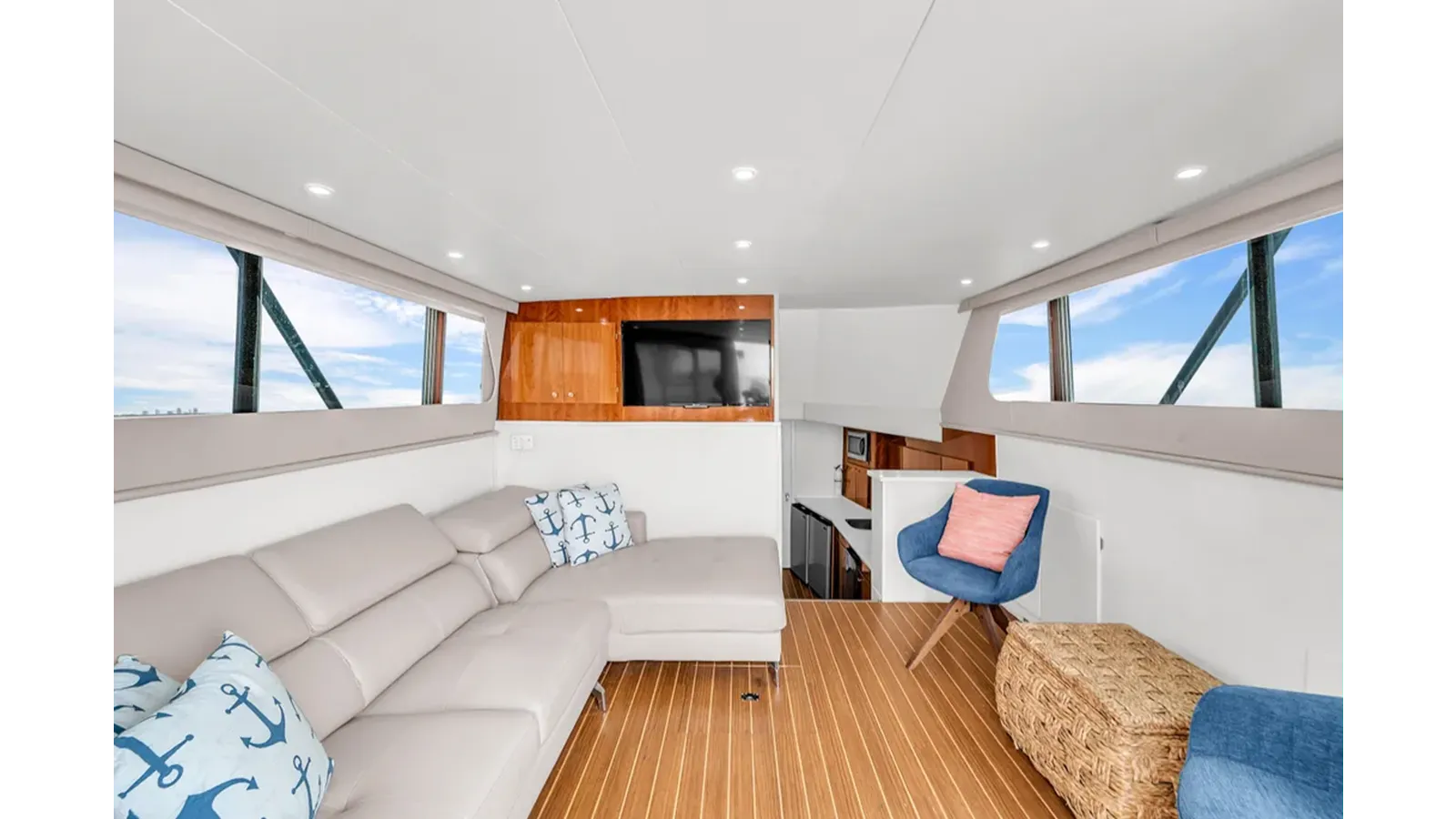 Купить 1978 Hatteras 42 Convertible 43