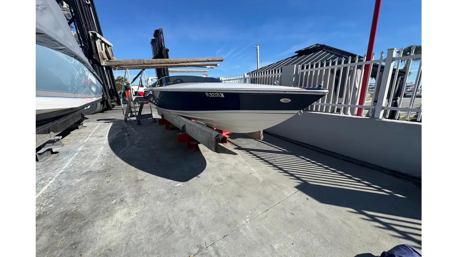 Купить яхту 2002 Donzi 22 Classic 22 в Shestakov Yacht Sales