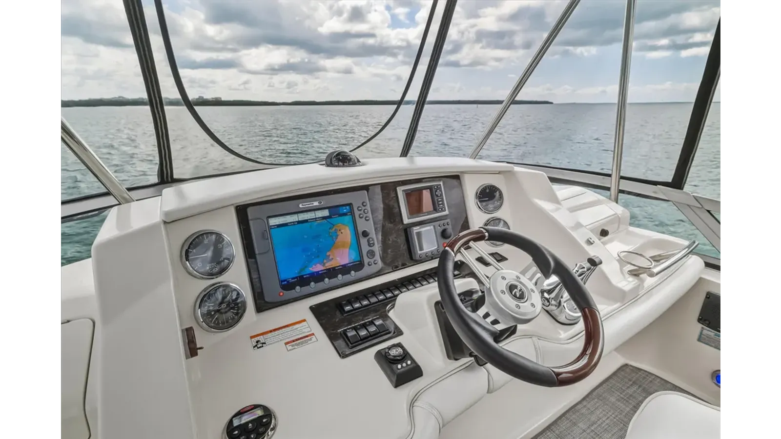 Лучшая цена на 2008 Sea Ray 36 Sedan Bridge - SEA RAY