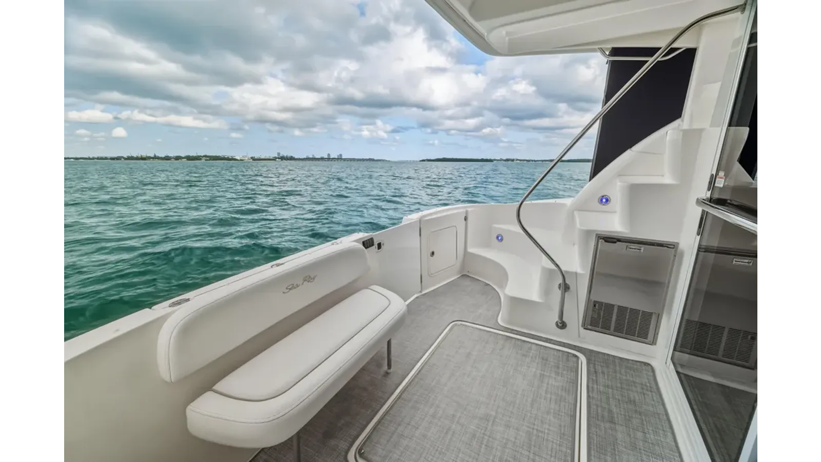 Продажа яхты 2008 Sea Ray 36 Sedan Bridge 36 Sedan Bridge