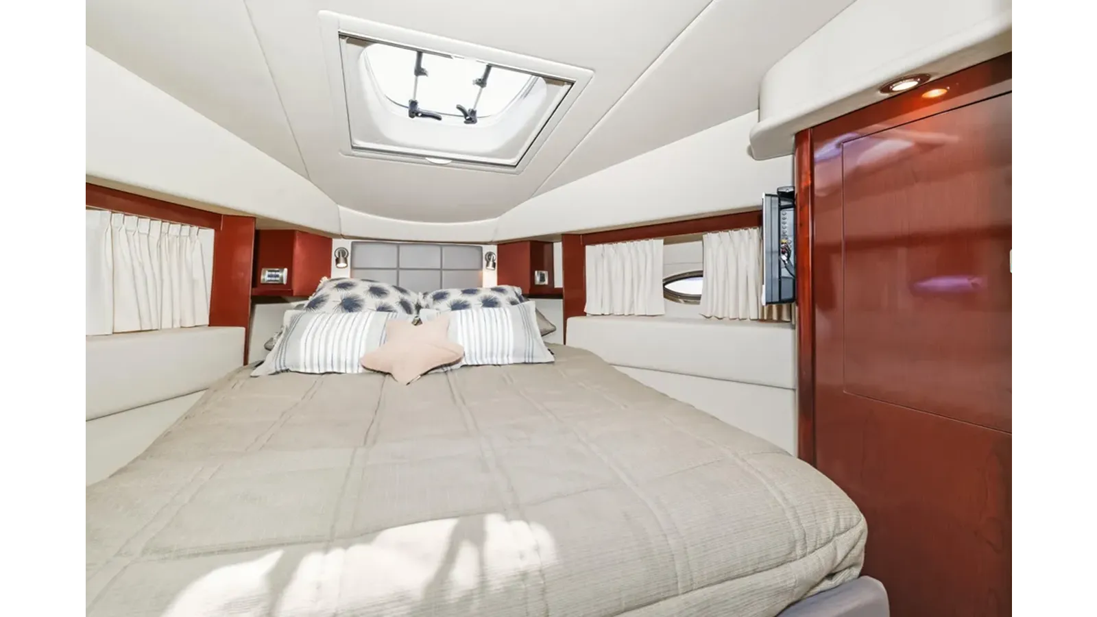 Стоимость яхты 2008 Sea Ray 36 Sedan Bridge 36 Sedan Bridge