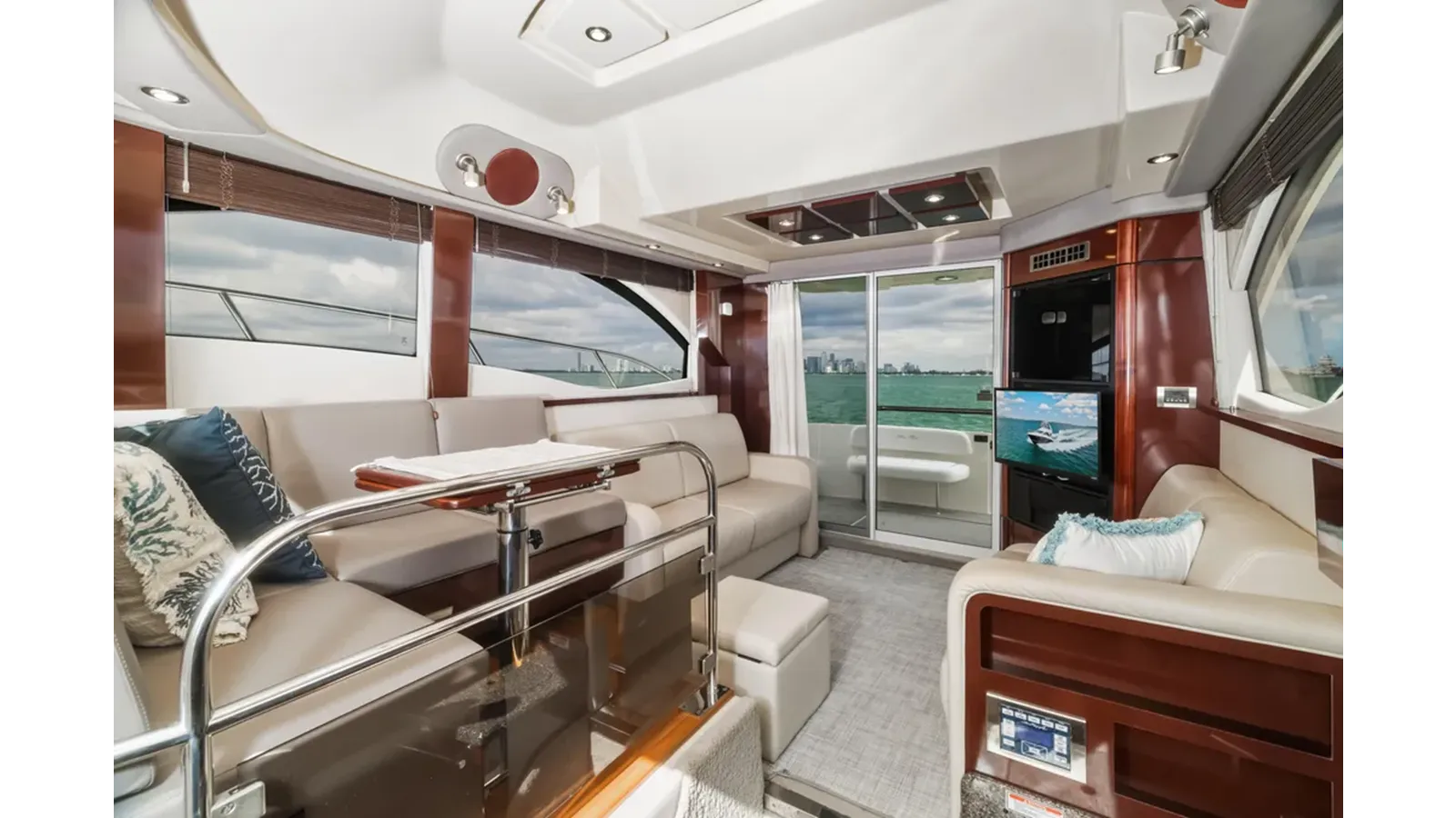Продажа яхты 2008 Sea Ray 36 Sedan Bridge - SEA RAY