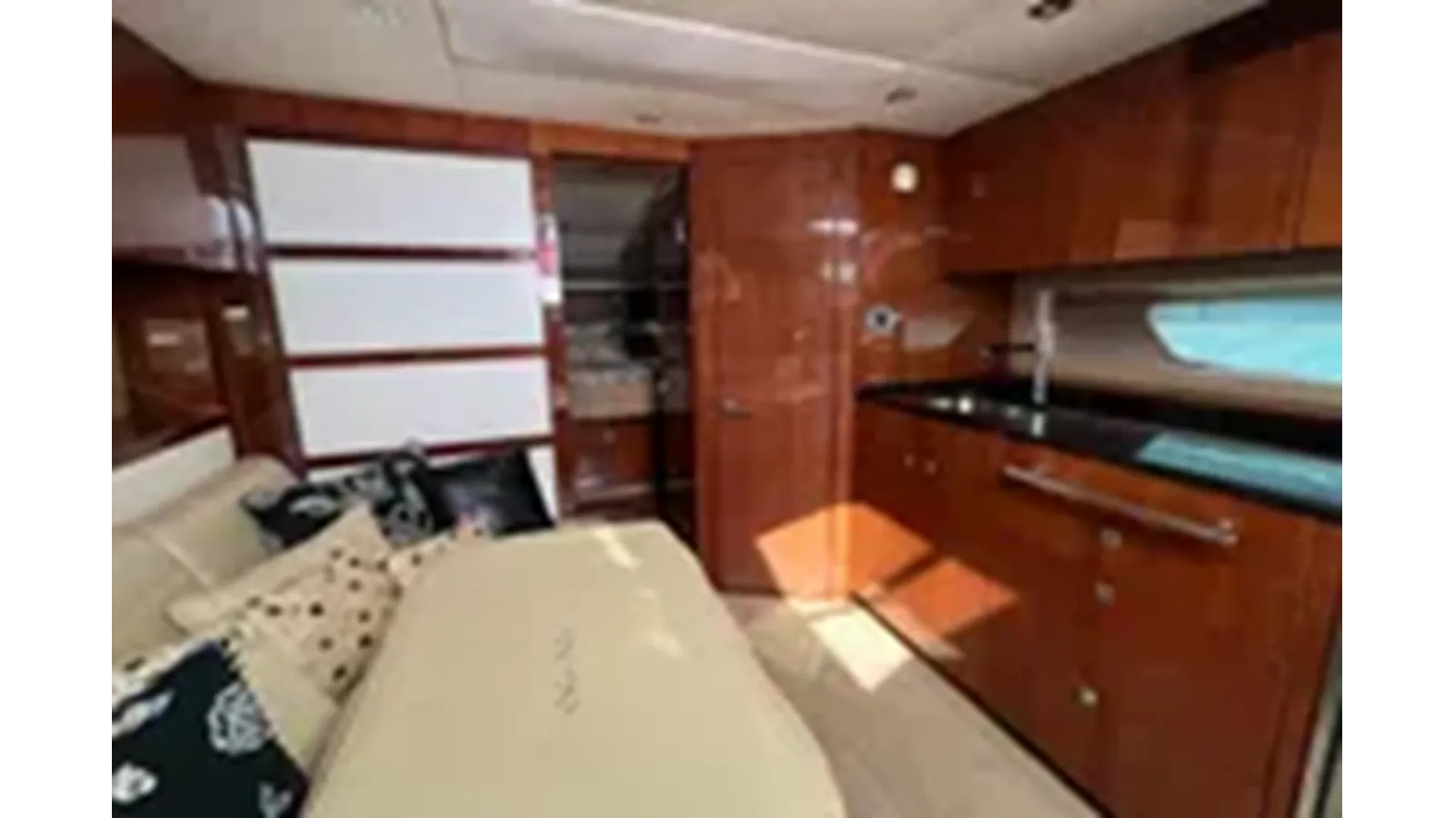 Лучшая цена на 2010 Sea Ray 450 Sundancer 2010