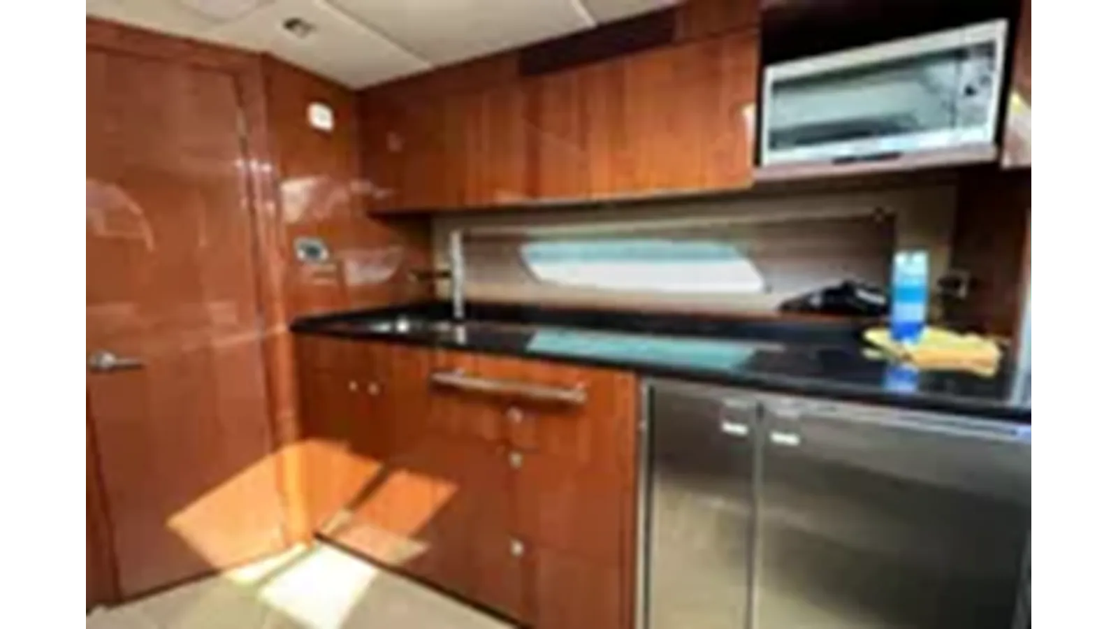 Купить яхту 2010 Sea Ray 450 Sundancer 450 Sundancer в Shestakov Yacht Sales
