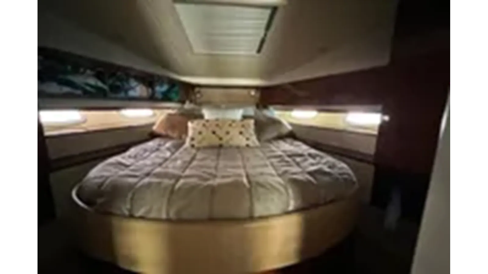 2010 Sea Ray 450 Sundancer 45