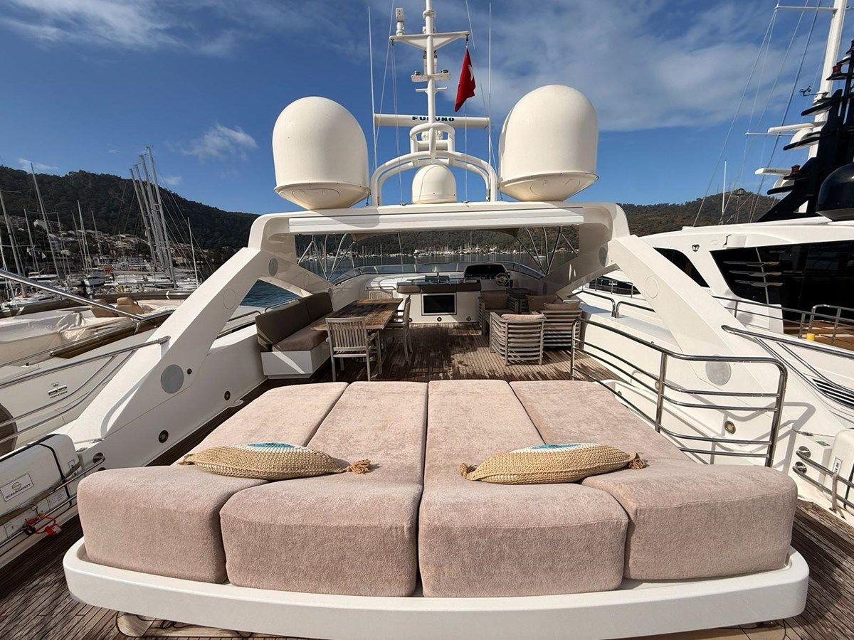 Купить INFINITY 2010