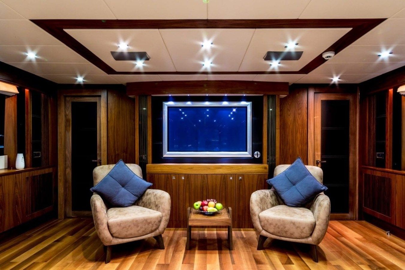 Купить яхту INFINITY в Shestakov Yacht Sales