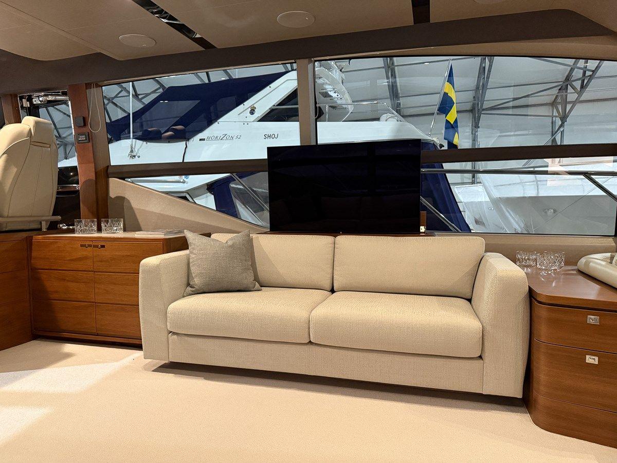 Купить яхту PRINCESS 70 (P70078) - PRINCESS в Shestakov Yacht Sales