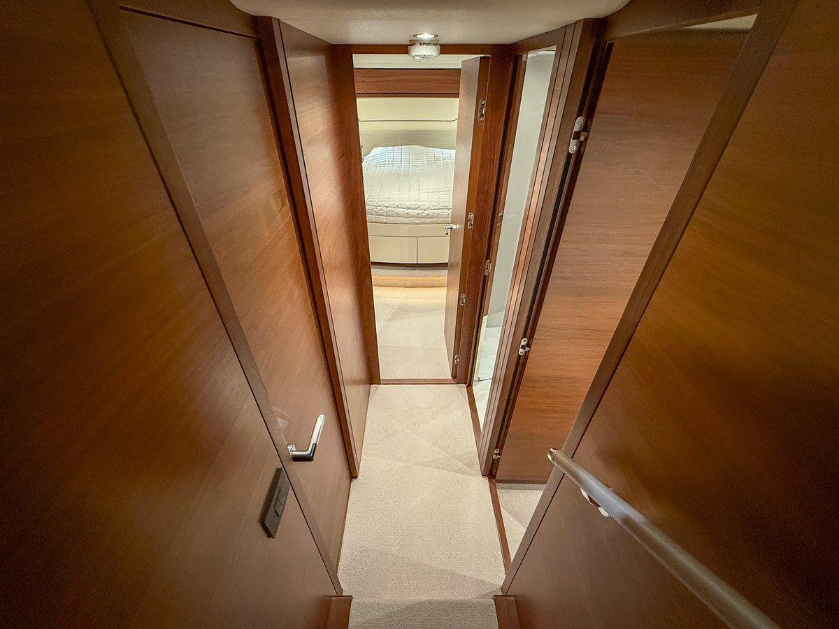 Купить PRINCESS 70 (P70078) - PRINCESS