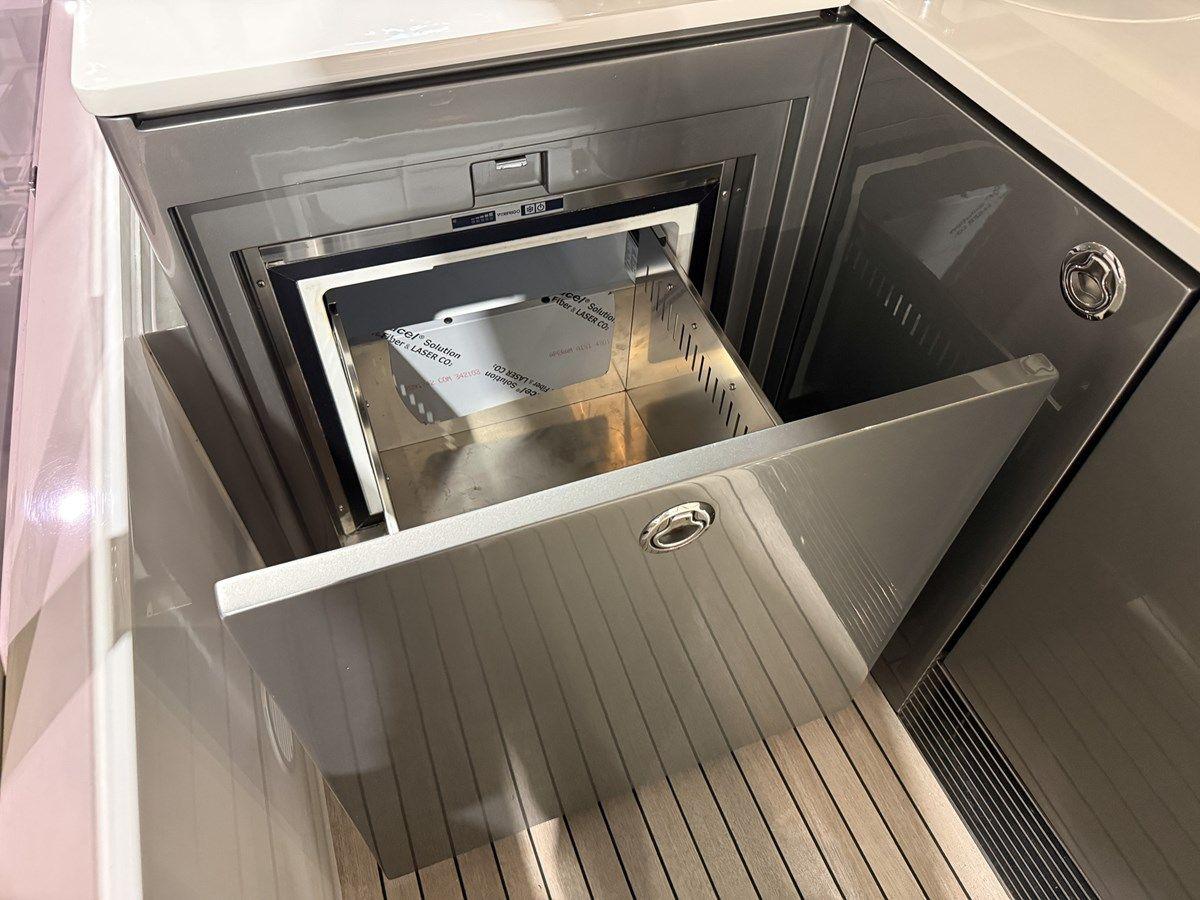 Лучшая цена на PRINCESS 70 (P70078)