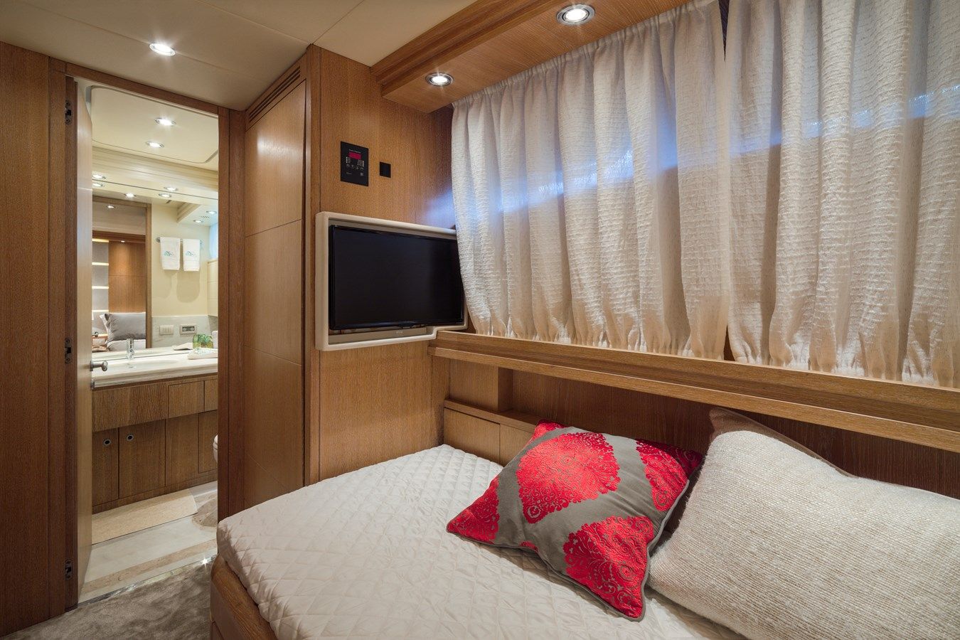 Buy a yacht AMAYA Maiora 31DP