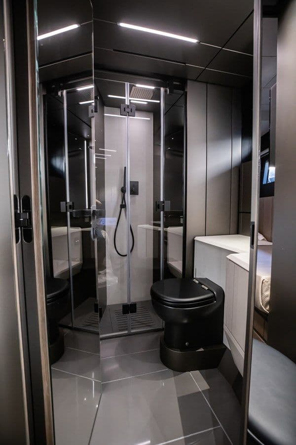 Купить яхту CIAO в Shestakov Yacht Sales