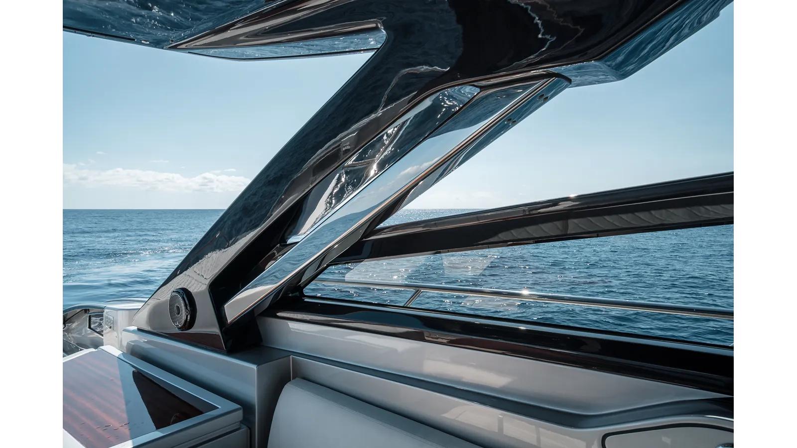 the best price on BEL SOGNO - RIVA YACHT