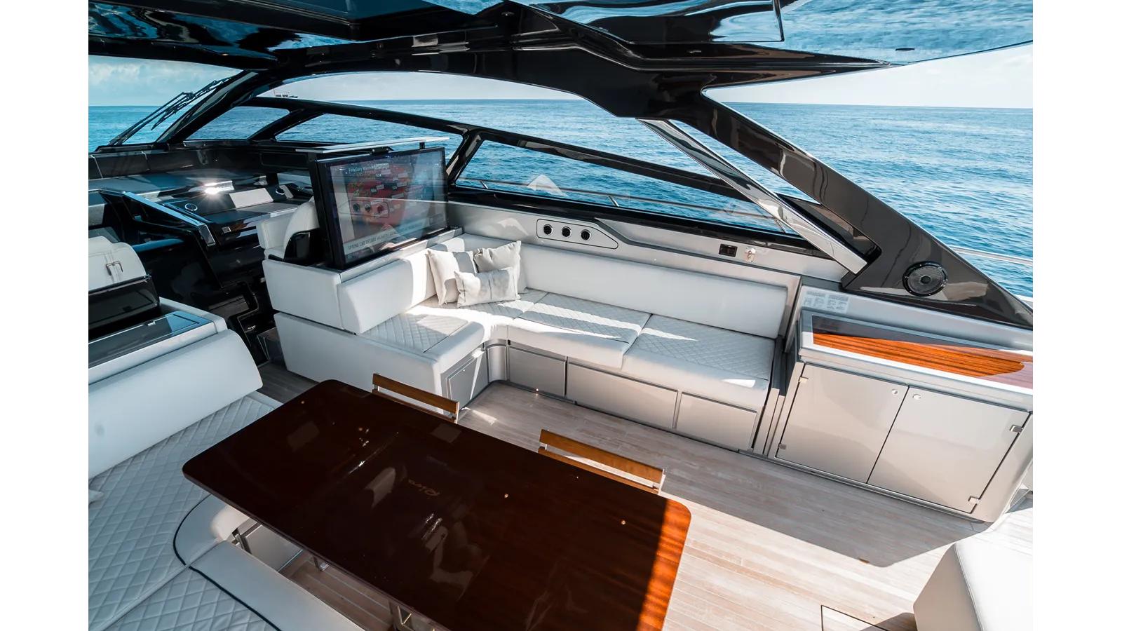 Buy a yacht BEL SOGNO - RIVA YACHT