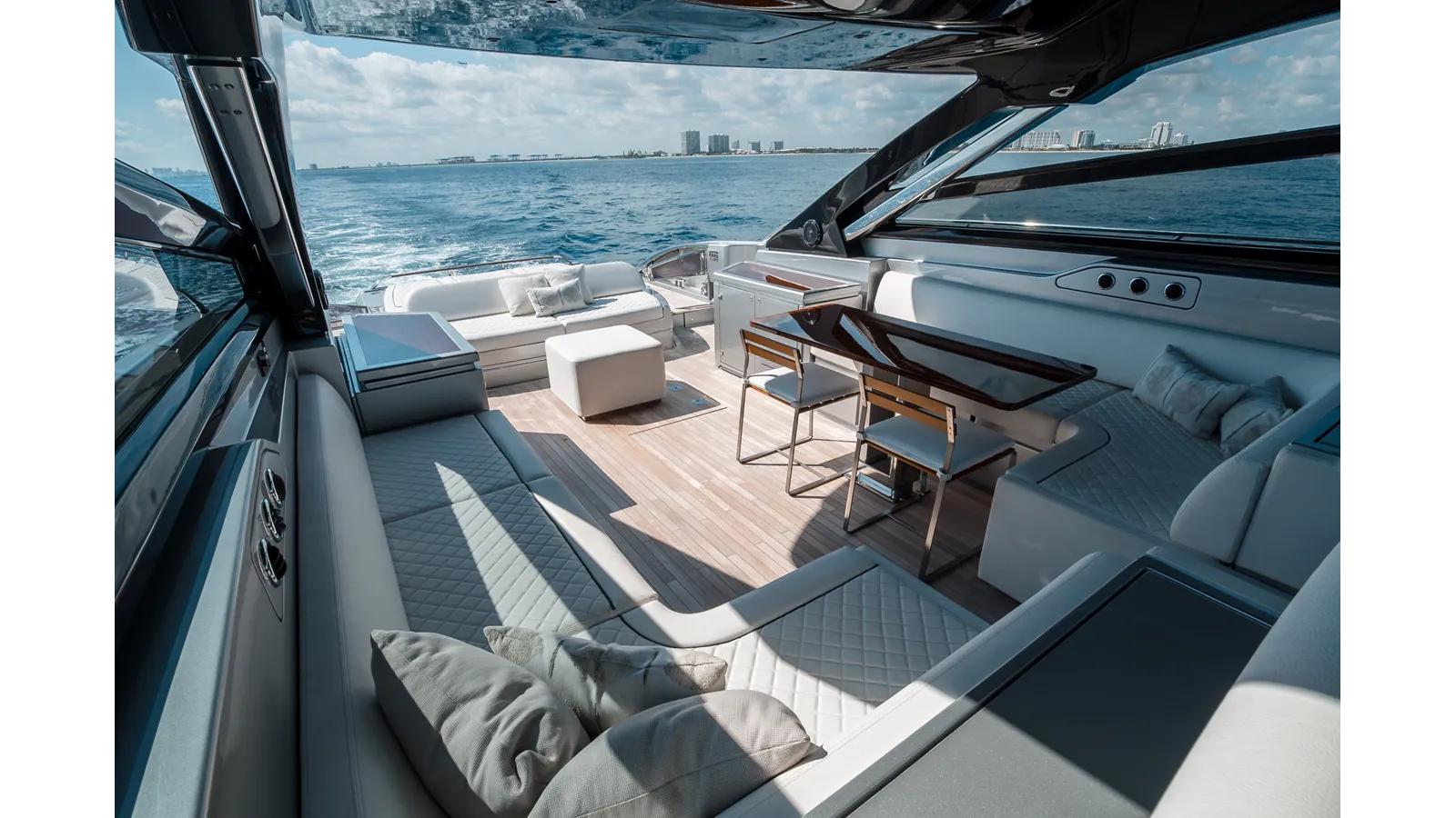 Buy a yacht BEL SOGNO - RIVA YACHT