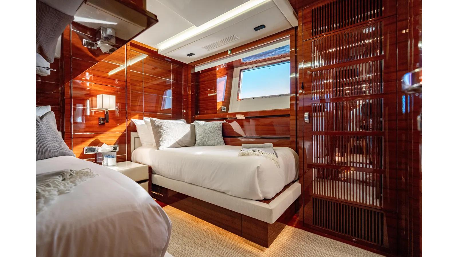 Buy a ALLORA 121 at Shestakov Yacht Sales