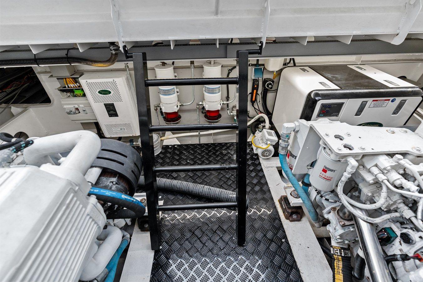 the best price on VQ48 - VANQUISH YACHTS