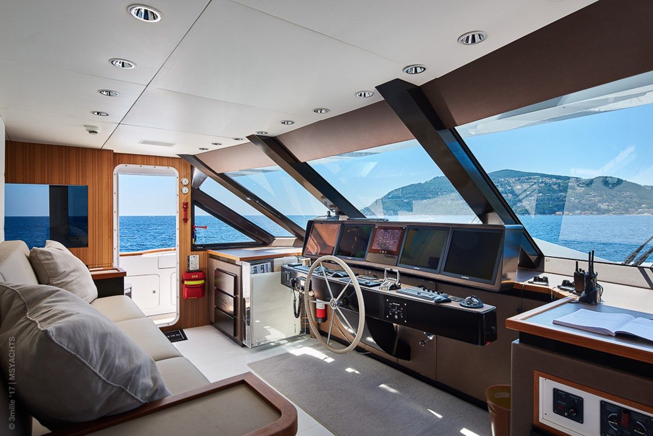 Лучшая цена на SEA SHELL - FITTIPALDI YACHTS