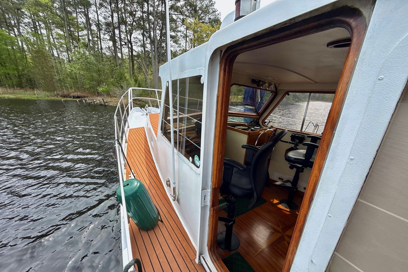 Buy a SYLPHIDE 1985 at Shestakov Yacht Sales
