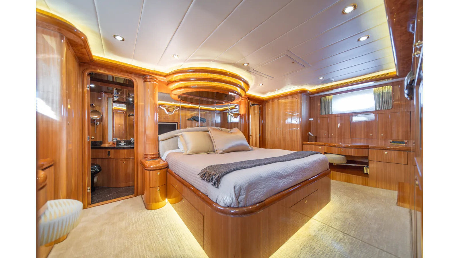 Wishes Granted 82 SkyLounge yacht sale