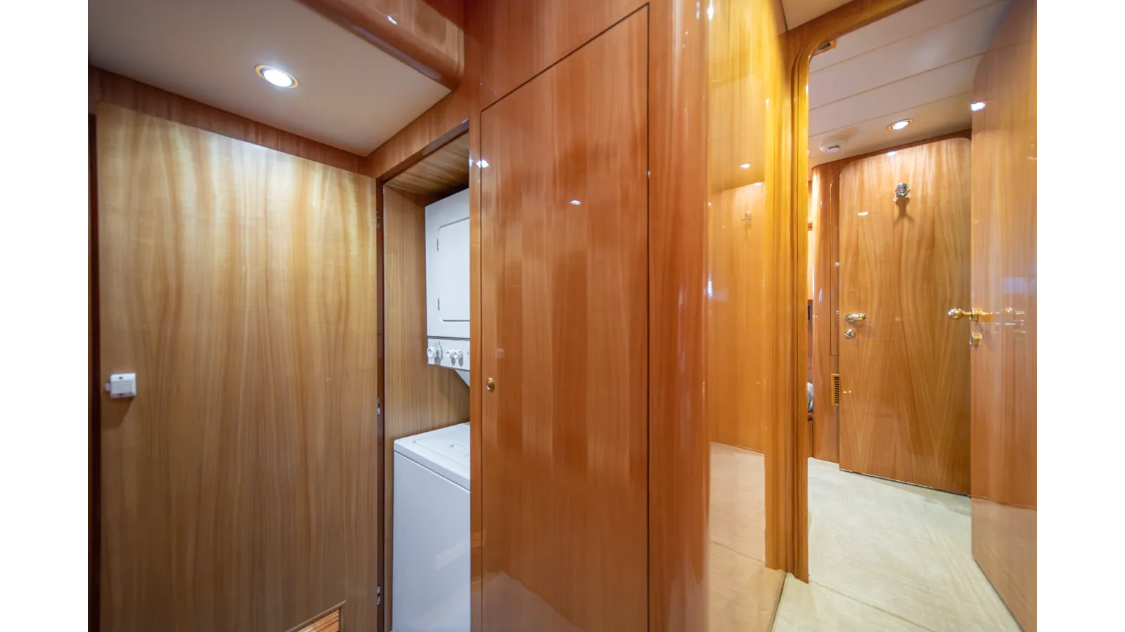 Buy a Wishes Granted - Horizon Yachts at Shestakov Yacht Sales