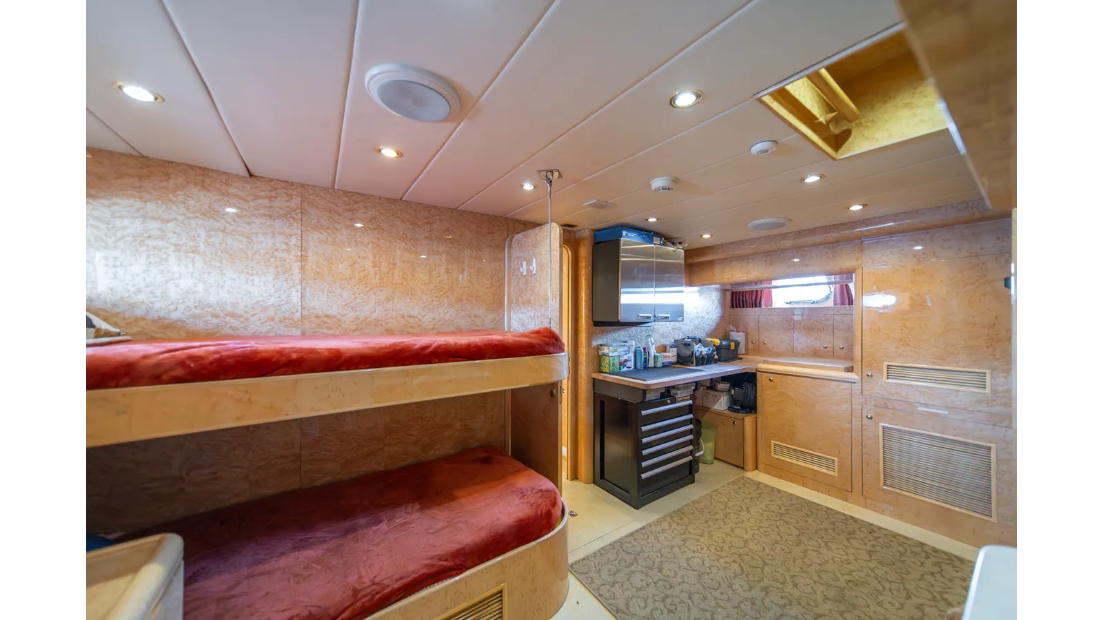 best yacht sales deals Wishes Granted 82 SkyLounge