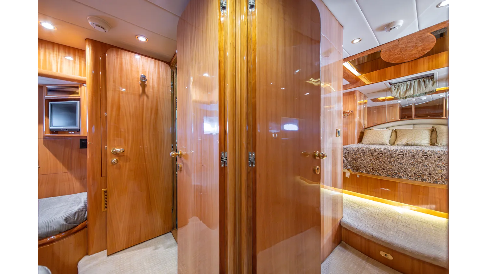 Buy a Wishes Granted - Horizon Yachts at Shestakov Yacht Sales
