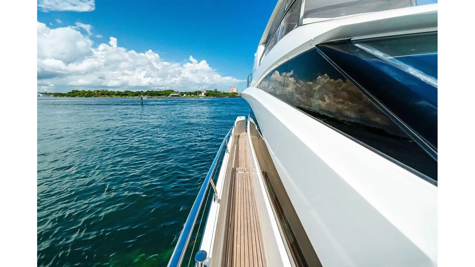 Продажа яхты ELEVATION 750