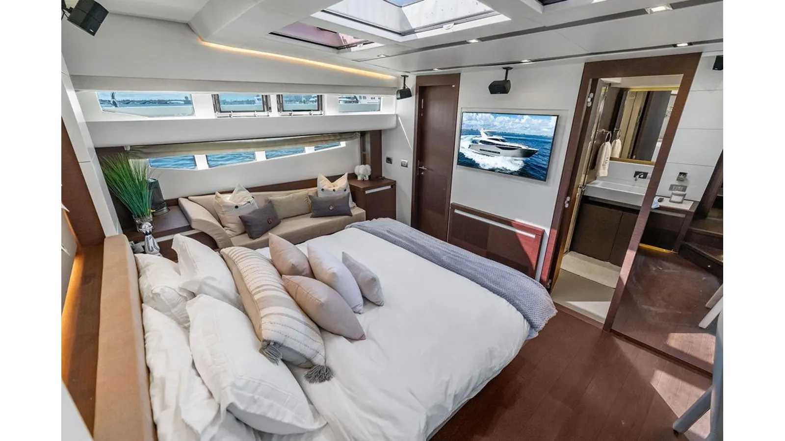 Лучшие предложения покупки яхты ELEVATION - PRESTIGE