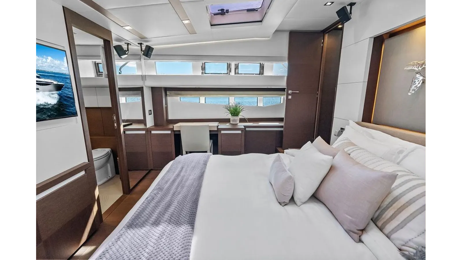 Продажа яхты ELEVATION - PRESTIGE