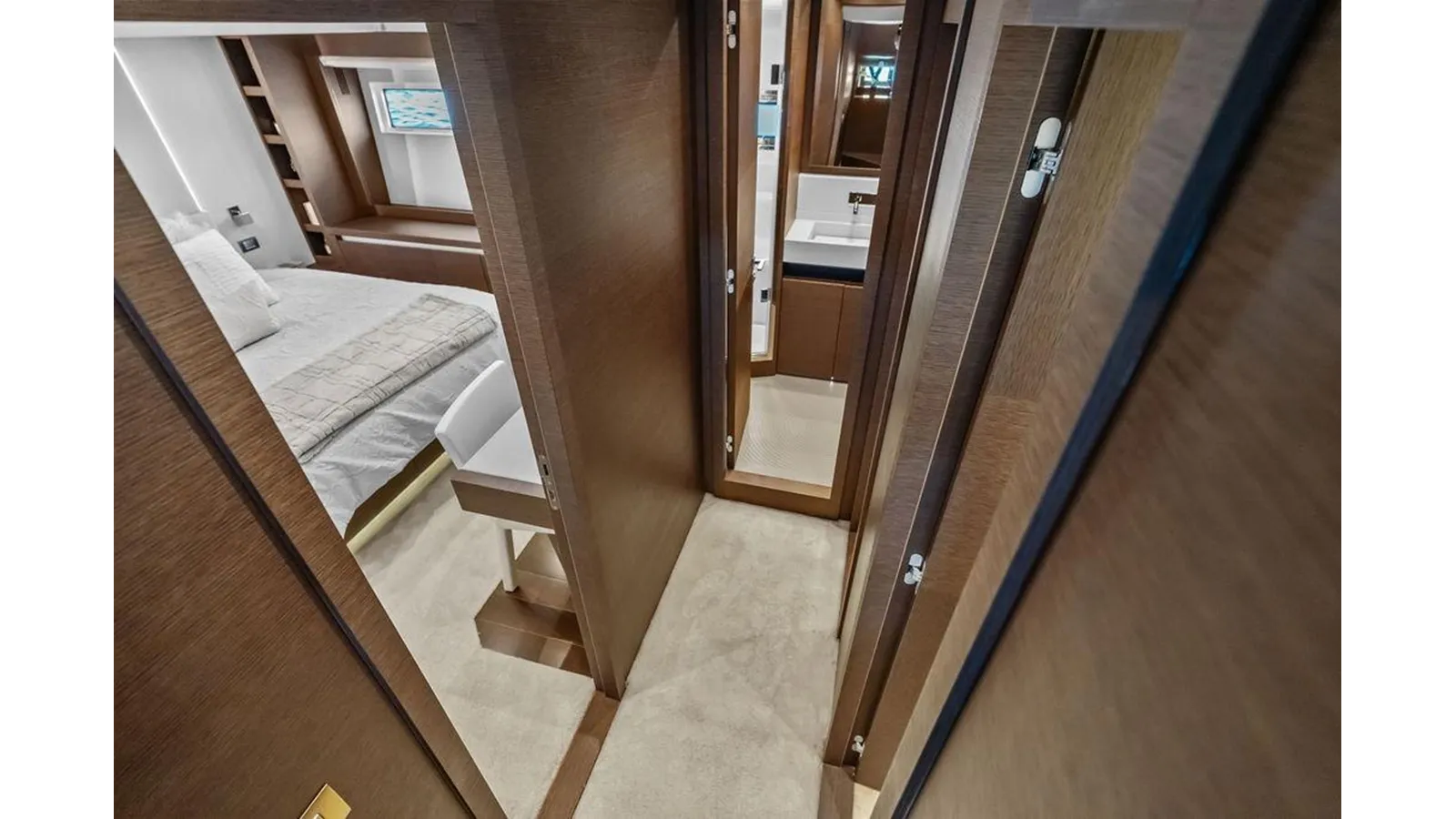 Лучшие предложения покупки яхты ELEVATION 750