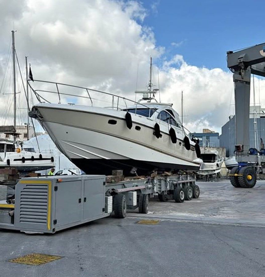 Buy a yacht Fairline Targa 52 GT 2010