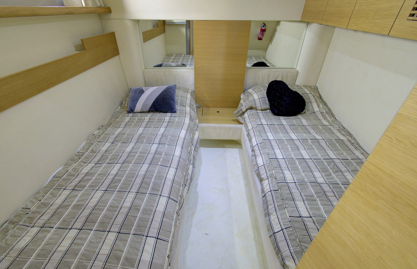 Buy a yacht Fairline Targa 52 GT