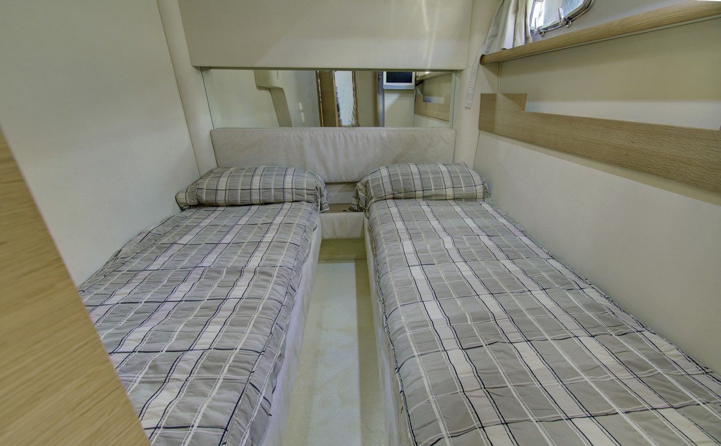 the best price on Fairline Targa 52 GT - Fairline