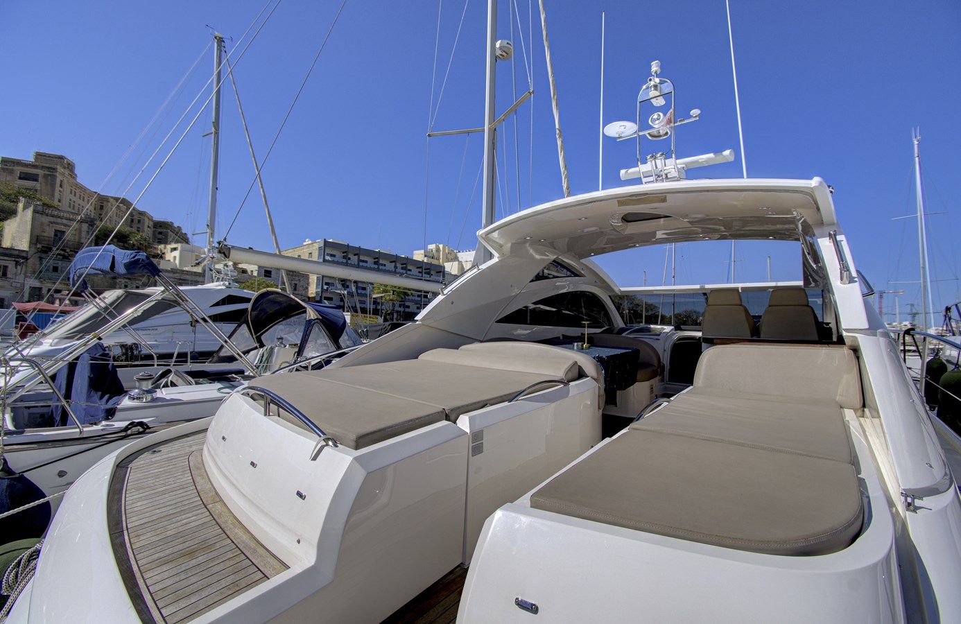 Buy a yacht Fairline Targa 52 GT 52