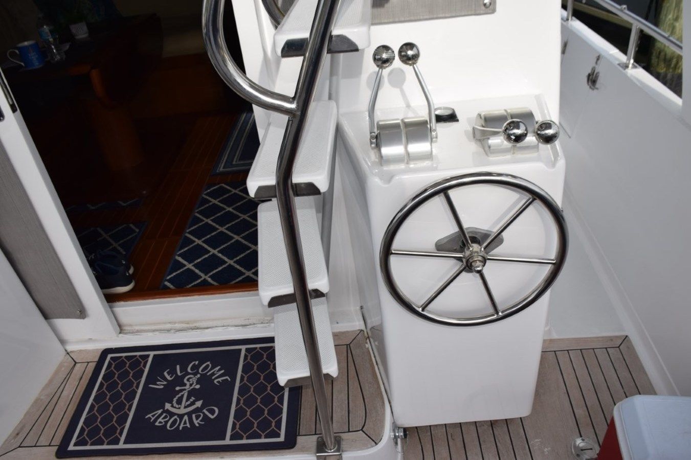 Buy a yacht INDIGO 1999
