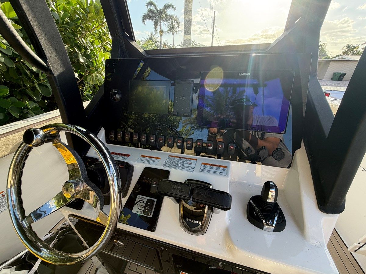 Купить яхту No Name 25 в Shestakov Yacht Sales