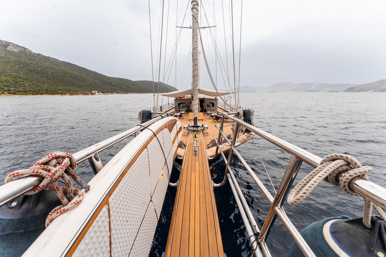 best yacht sales deals LE PIETRE 2009