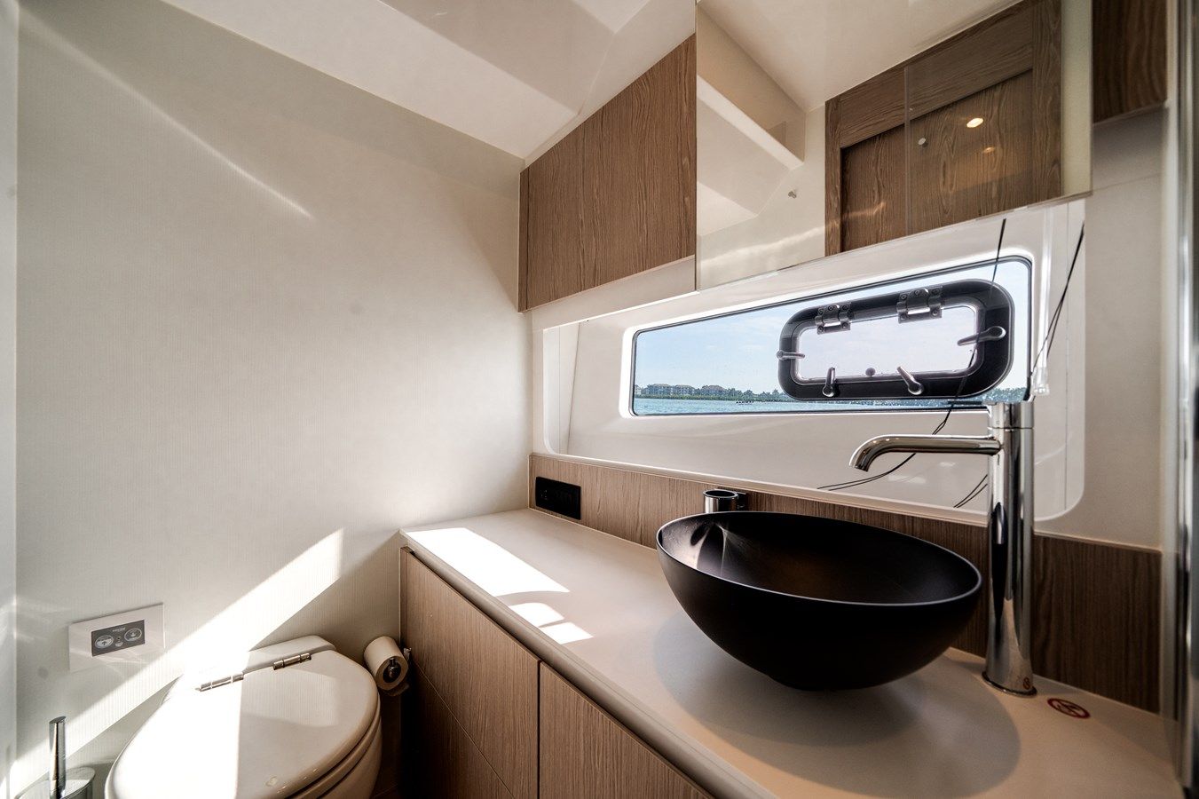 Купить Sarah Jane 53