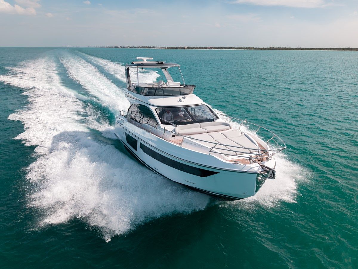 Продажа яхты Sarah Jane - Azimut Yachts