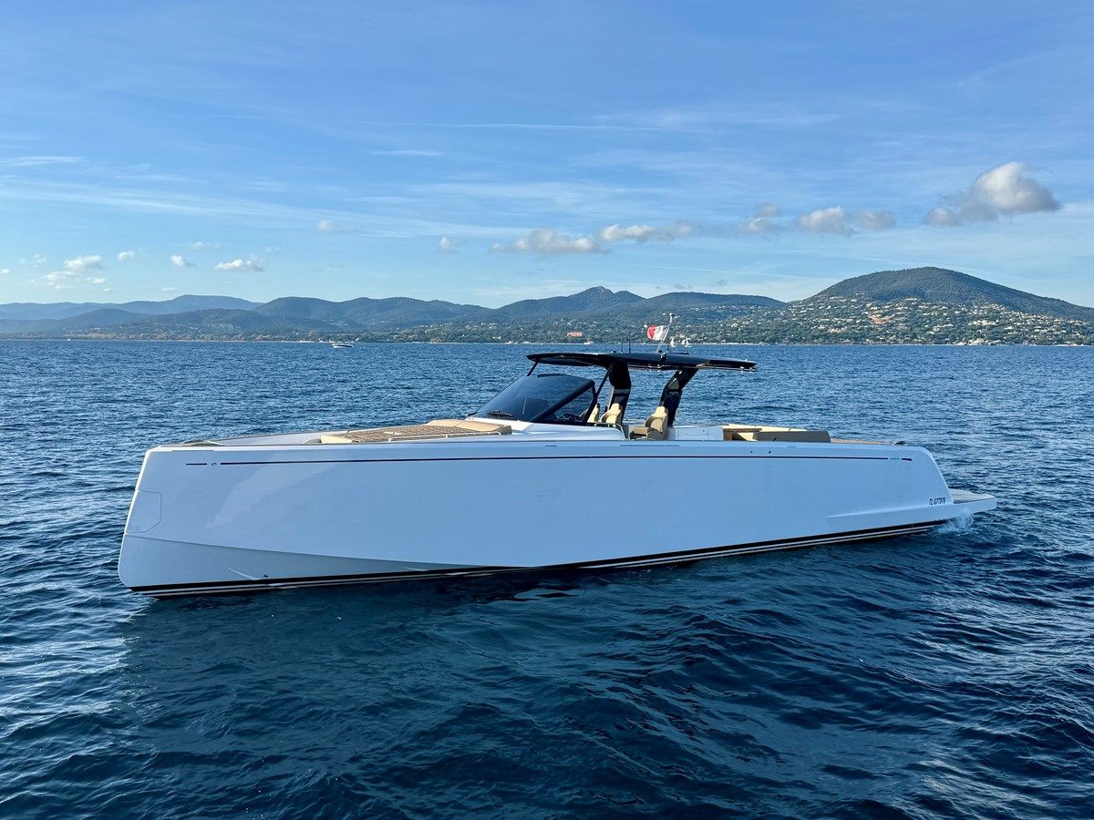 Buy a yacht p50 53