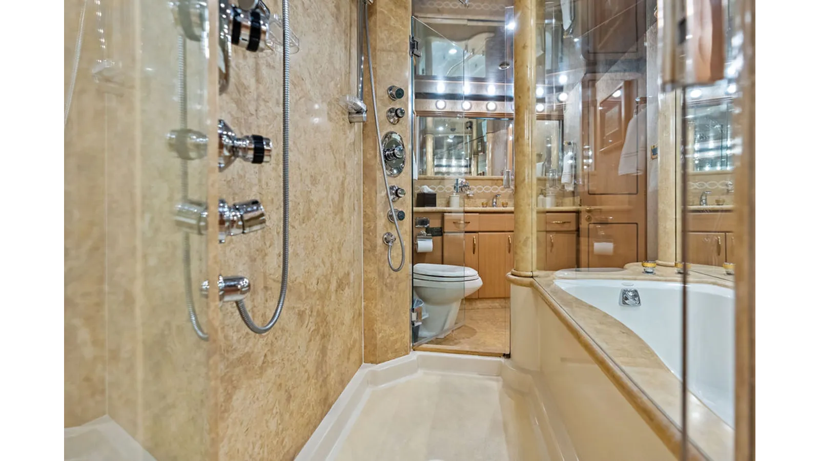 Buy a CHECKERED PAST 1999 at Shestakov Yacht Sales
