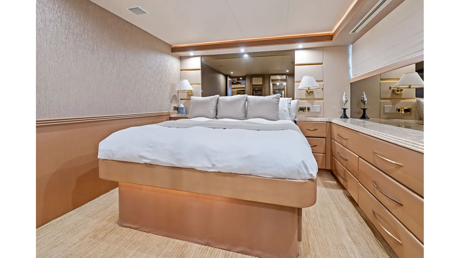 CHECKERED PAST - WESTPORT yacht sale