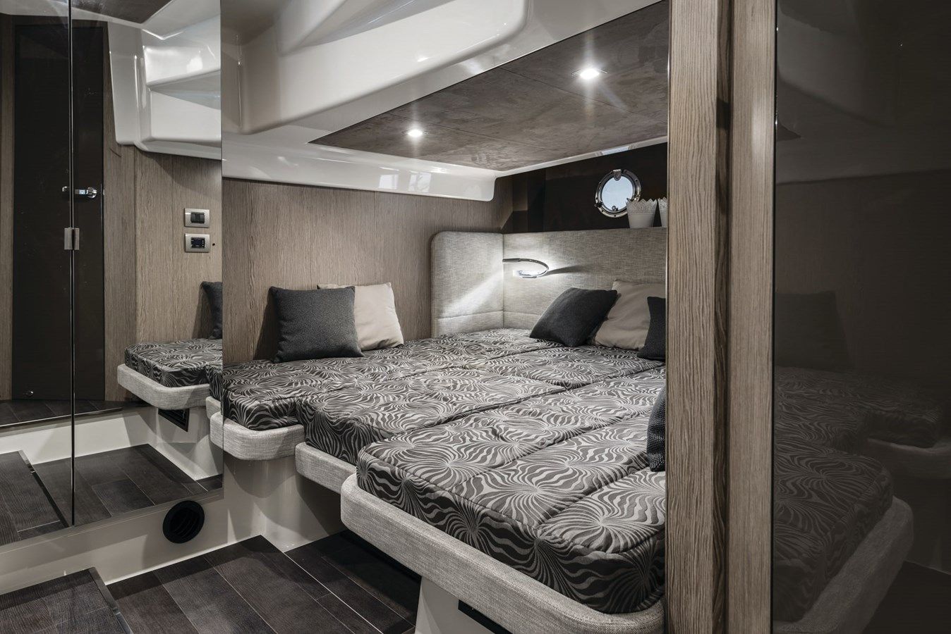 Buy a Cranchi M44 HT at Shestakov Yacht Sales