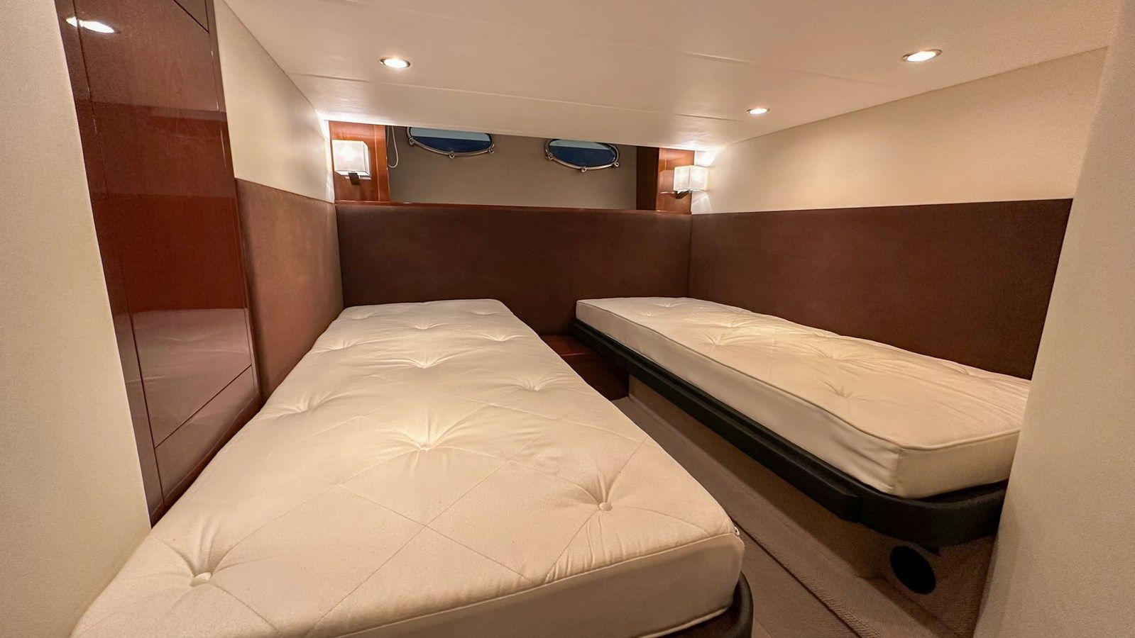 Buy a PRINCESS V45 (V45172) - PRINCESS at Shestakov Yacht Sales