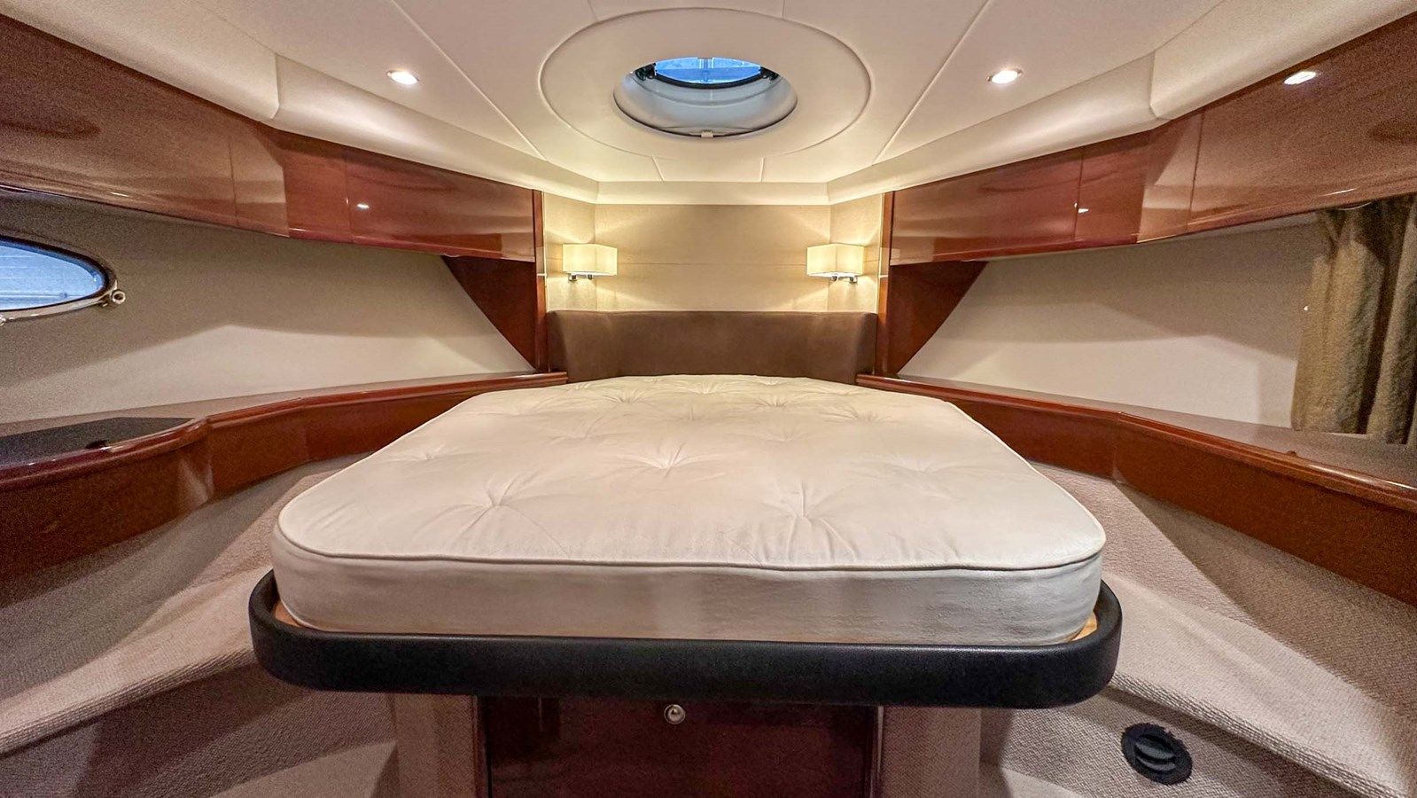 the best price on PRINCESS V45 (V45172)