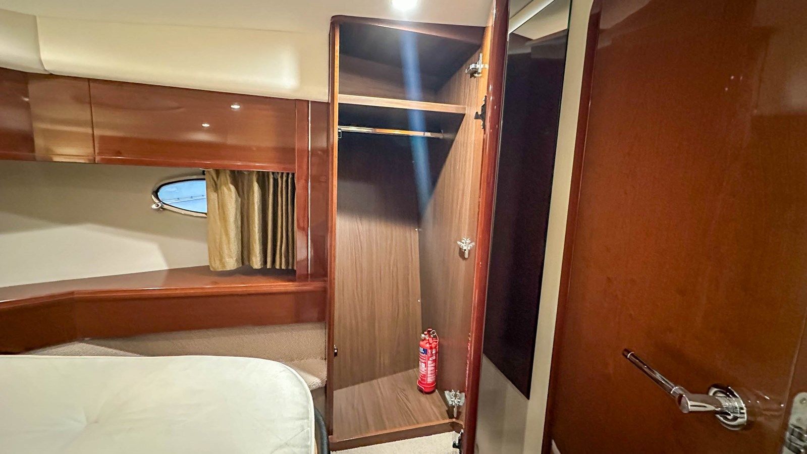 Buy a PRINCESS V45 (V45172) 47 at Shestakov Yacht Sales