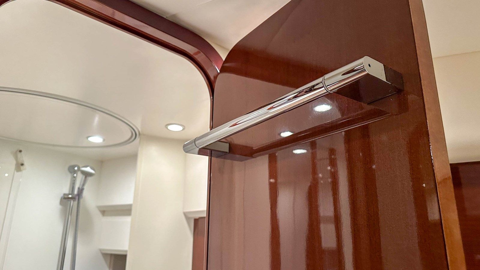 Buy a PRINCESS V45 (V45172) PRINCESS V45 at Shestakov Yacht Sales