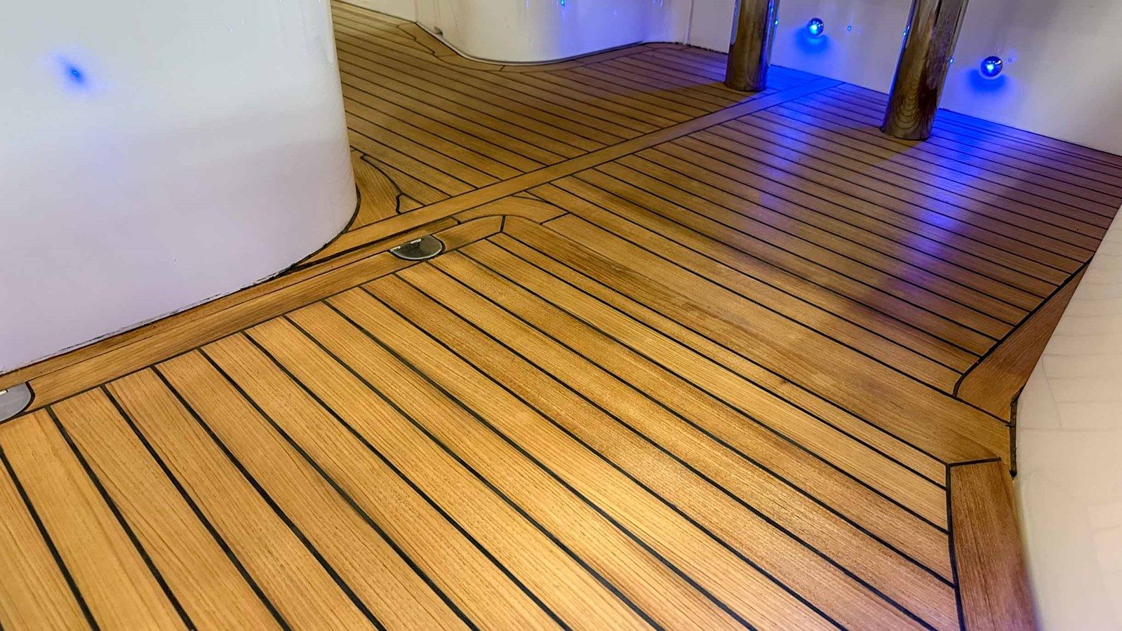 Buy a PRINCESS V45 (V45172) at Shestakov Yacht Sales